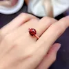 Cluster Rings Colifelove Classic Silver Garnet Ring for Office Woman 1.5CT VVS Grad Natural Fashion 925 Gemstone Jewelry