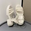 Pantoufles massives à bretelles femmes sandales pour la natation dernières baskets chaussures de luxe haut de sport Grade Sepatu offre fonctionnel