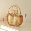 Vietnam Pure Handmade Rattan Basket Outing Picnic Basket Hand-Woven Storage Basket White Rattan förvaringsväska med vitt foder 240131