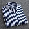 Мужские классические рубашки в полоску с длинным рукавом, весна-осень, элегантная повседневная деловая рубашка без глажки, строгая рубашка синего и белого цвета 240125