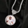 The Bling King Round Heart Clap Medalions Niestandardowy wisior Pamięć Grawerowanie Nazwa Hiphop Jewlery Personalizowane mężczyźni Prezenty 240119