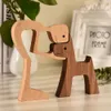 Trähund och mänskligt hantverk Figurin Creative 3D Home Office Decoration Man Staty Wood Toy Desk Eco Friendly 240123