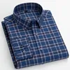 Men's Plaid randig standard-passning Långärmad flanelltröjor Bekväma mjuka borstade 100% bomull tjock casual gingham toppar skjorta 240123