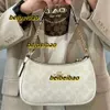 Sacs de soirée Sacs de créateurs 2024 Nouveau sac à bandoulière pour femme Glacier White Enduit Vieille Fleur Chaincode Luxe Femmes Sac Cher Duffle Mode Cadeau 2024