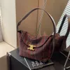 Seau en laine à carreaux pour femmes de grande capacité, nouveau sac à bandoulière pour femmes, sac à bandoulière 2024 78% de réduction sur la vente en gros en magasin