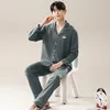 Vêtements de nuit pour hommes Style japonais solide 4XL grande taille pyjamas pour couples coton ensemble pour femmes respirant printemps automne décontracté