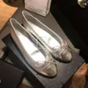 Preto Flats Paris Ballet Luxo Designer Sapatos Mulheres Marcas Acolchoadas Couro Genuíno Deslizamento Na Bailarina Dedo Do Pé Redondo Senhoras Vestido Sapatos Canal Zapatos De Mujer