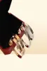 Серьги-кольца Дизайнерские ювелирные изделия Титановая сталь Розовое золото 18 карат с бриллиантами Серьги Love для женщин Обручи Модные шпильки C Box4664333