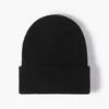 Gorro/bonés de caveira novas mulheres homens outono inverno quente gorro chapéu cor sólida senhora masculino estiramento malha crochê gorros chapéu para mulheres gorro YQ240207