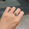 Anéis de banda luxo mosang pedra anel fechado para mulheres s925 prata esterlina princesa fang alienígena simples e único presente de aniversário de namorada