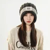 Bonnet/Crâne Casquettes Grosse Tête Hommes Femmes Laine Cap Épaissi Tricoté Rayures Chaud Hiver Polyvalent Étudiants Pile Cap Head Wrap Beanie Livraison Gratuite YQ240207