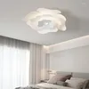 Światła sufitowe Nordic Lampy gospodarstwa domowego Kreatywne płatki do sypialni Oprawy Nowoczesne LED Żelazne Kwiat Oświetlenie salonu