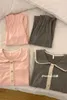 Vêtements de nuit pour femmes Col de poupée Pyjamas en velours pour femmes Automne et hiver Épaissie Simple Couleur unie Princesse Style doux Vêtements de maison