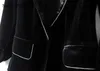 女性秋のジャケットフレンチエレガントなライン飾られたスリムウエストシングルボタンゴールドベルベットカーディガンウィンターメスブレザー240127