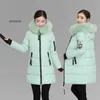 Parkas kvinnor vinter damer avslappnade långa rockar huva päls krage bomullsjackor varm kappa utkläder