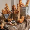 Dekorative Blumen, 1 Stück, weich, Simulation, Brotmodell, künstliche Lebensmittel, französisches Baguette, Toast, Kuchen, Bäckerei, Schaufenster, Display, Zubehör, Pografie