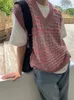 男性の服のチョウザメのためのマン服チョッキのベスト編み編みのセーターノースリーブvネックピンクの日本の渦中ファッション2023韓国秋のウールファン240119