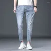 Mäns jeans 2024 Casual Slim Pencil Pants Denim Spring Summer Light Blue Boyfriend Classic Solid Cotton Trousers