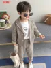 春の秋の子供用服スーツキッズ服vネックトップパンツ2ピースセット格子縞のフォーマルウェア2-10y薄いアウター240127