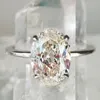 Anello di lusso ovale in cristallo con zirconi cubici Anelli di fidanzamento color oro lucido per le donne Regali per cocktail party di nozze Gioielli di moda 240202