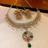 Conjunto de collar y pendientes estilo francés, flor de perla de cristal, cadena de clavícula elegante Retro, joyería de moda al por mayor