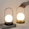 Bordslampor Portable Outdoor Hanging Metal Lamp Dimable Wireless med USB uppladdningsbar sovrum El Bar Bedside Light Light