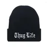 Basker 2024 Thug Life Black Letter beanie unisex mode hip hop mens mössor stickade mössor för kvinnor skallies gorros bonnets cool