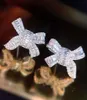 女性のためのカスタムトレンドジュエリーウェディングイヤー2021ナチュラルダイヤモンド設定弓シェイプ18Kゴールドイヤリング6043725