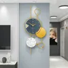 Horloges murales Simple moderne décoration de la maison horloge nordique lumière luxe art métal mode créativité silencieux balayage seconde montre à quartz