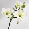 Fiori decorativi 3 teste aperte ramo di fiori di magnolia artificiale per la decorazione di nozze bianca decorazioni per la tavola Flores artificiali all'ingrosso