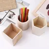 Flaskor Fashion Lovely Pencil Holders Multifunktionella träförvaring Box Simplicity Office Desk Decoration Organizer