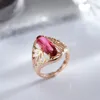 Anneaux de cluster Kinel Ovale Rouge Naturel Zircon Grand Bague Mode 585 Rose Or Couleur Femmes Creux Fleur Vintage Ethnique Bijoux De Mariage