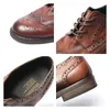 Geklede schoenen Echt leer Brogue Heren Italiaanse ontwerper Zakelijke formele flats Vintage mode Mannelijke Oxfords