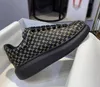 Kvinnliga stil män tryckt sneakers sportbrev äkta läderlägenheter snörning casual skor utomhus löpare tränare cup sh 1079