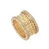 Lexj Luxury Jewelry Band New Baojia v Gold High Edition Liuding Bordo in ceramica Primavera con tre e due anelli Anello per coppia dritto Zcxr
