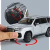 1 24 LX600 SUV Alloy Luxy Car Model Diecasts Metal Toy Off-road Vehicles Car Model Simulation Sound and Light Childrens Toy Gift 240124
