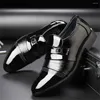 Scarpe eleganti Tacco medio Mocassini Abiti da sposa Estate Uomo Sneakers casual Sport Tene Vendita di marca eccellente