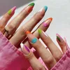 Unghie finte 24 pezzi / scatola Ballerina Flase Nail Tips Nastro colorato Design Art Stile mandorla Stampa finta su rimovibile con colla