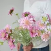Dekoratif Çiçekler Yapay Furry 4 Kafa Krizantemi Kıyafet Ülke Tarzı Flores Düğün Gelin Buket Sahte