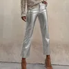 Pantalon féminin Faux en cuir Femmes Slim élégant Slim Fit avec des poches de fermeture à fermeture éclair pour les fêtes de club
