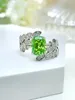 Bagues de cluster Light Luxury Leaf Apple Green 925 Bague en argent sterling sertie de diamants à haute teneur en carbone Design Bijoux de mariage uniques en gros