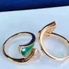 Luxury Jewelry Band Rings Baojia v Fan-shaped for Womens Skirt Ring Plated with 18k Rose Gold White Fritillaria Red Jade Marrow Peacock Green Diamond 9xen