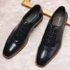 Chaussures habillées hommes en cuir verni brillant Oxford véritable vache hommes mode noir marron à lacets chaussure formelle de mariage