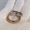 J11a Bijoux de luxe Bagues Bojias Fortune Comes Couple avec rotation plein ciel étoiles lumière bague de luxe pour hommes et femmes cadeau de Saint Valentin 4wgt