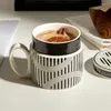 Muggar enkla teaware kaféer med lock porslin kaffekoppar fransk kopp snygg utseende personlig present dricks keramik keramik