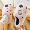 Slippers Vrouwen Leuke Cartoon Koe Pluche Platform Super Zachte Gesloten Teen Slip Op Fuzzy Schoenen Winter Warm Thuis Schijnt