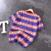 女性用Tシャツmiuファミリー早春に新しいラブレタープリント半袖Tshirtレディースファッション汎用ルーズスプライスストライプ