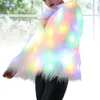 Costumi da donna in pelliccia con LED Stage Perform Nightclub Light Up Costage Natale luminoso Giacche Capispalla in pelliccia 240125