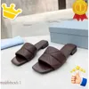 Slippers Fashion Sandals Women Designers Triangle Flat Slides Flip Flops Summer Genuine Leather Outdoor Loafers Bath Shoes with Box