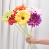 Dekorative Blumen, modische künstliche Blume für Büro, Heimdekoration, Verkauf von Gerbera-Blumenstrauß, Chrysanthemen-Sonnenblumen-Seide